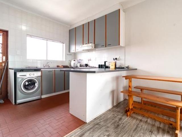 Apartment for sale in Cape Town, Western Cape