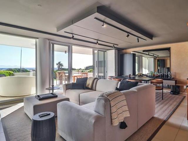 Apartment for sale in Cape Town, Western Cape