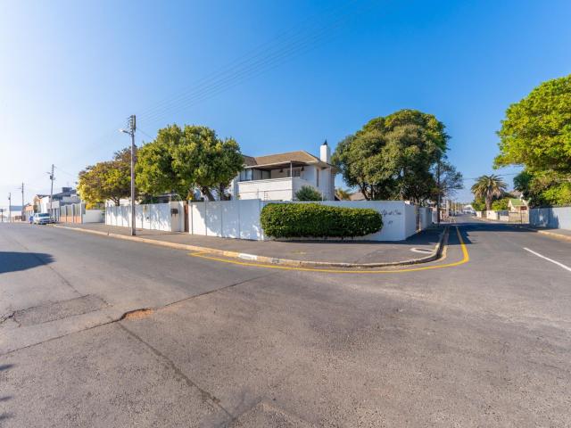 Apartment for sale in Strand, Western Cape