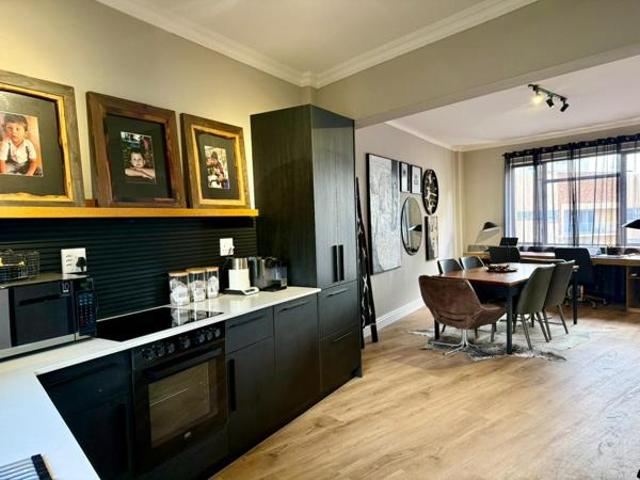 Apartment for sale in Cape Town, Western Cape