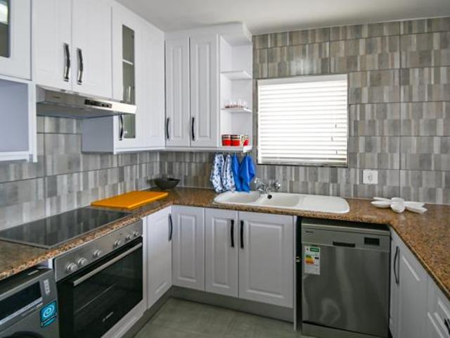 Apartment for sale in Cape Town, Western Cape