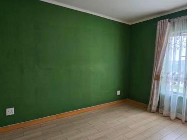 Apartment for sale in Vosloorus, Gauteng