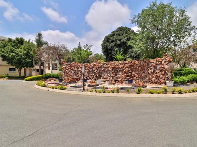 Apartment for sale in Vosloorus, Gauteng