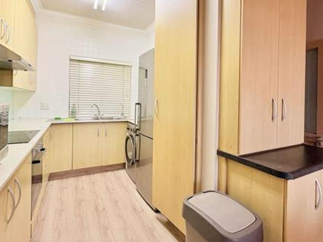 Apartment for sale in Nelson Mandela Bay Ward 18, Nelson Mandela Bay Metropolitan Municipality