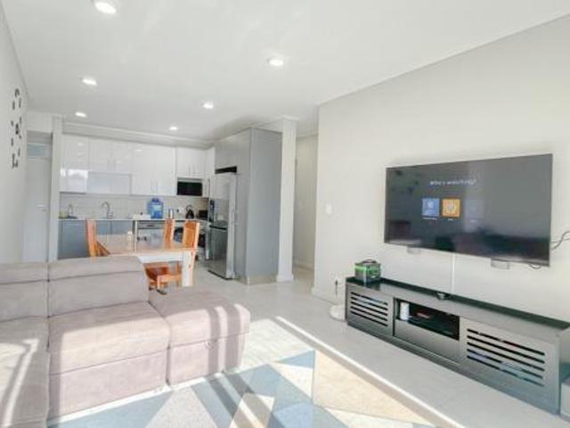 Apartment for sale in Port Elizabeth, Eastern Cape