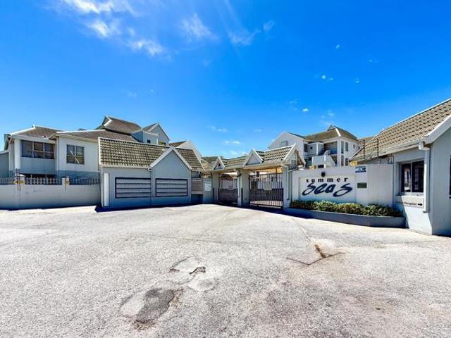 Apartment for sale in Nelson Mandela Bay Ward 18, Nelson Mandela Bay Metropolitan Municipality