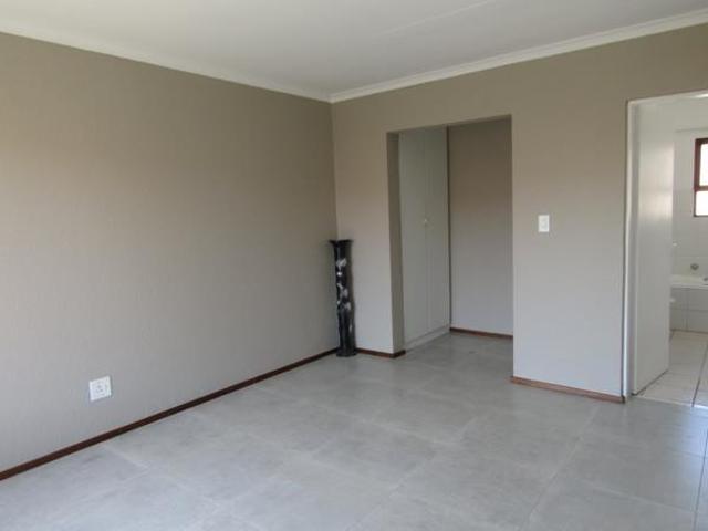 Apartment for rent in Vosloorus, Gauteng