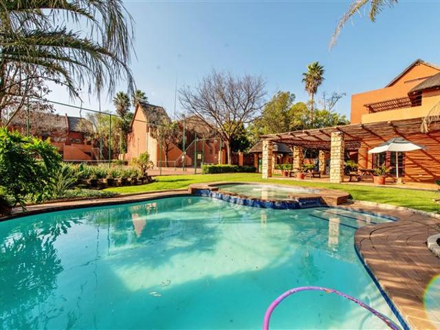 Apartment for sale in Vosloorus, Gauteng