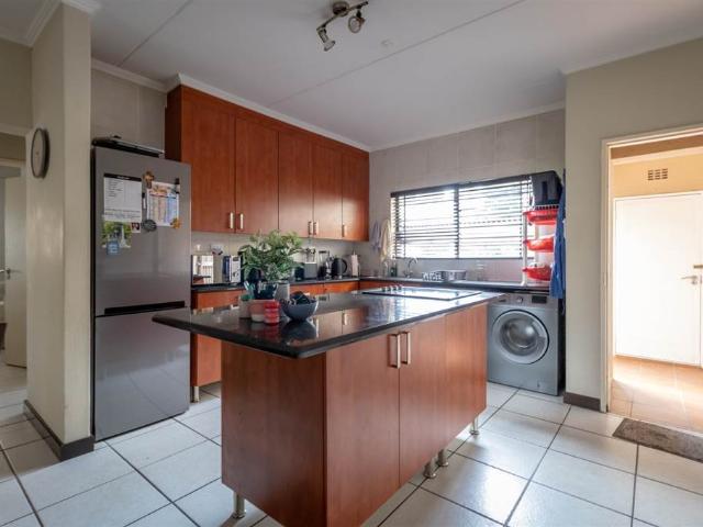 Apartment for sale in Vosloorus, Gauteng