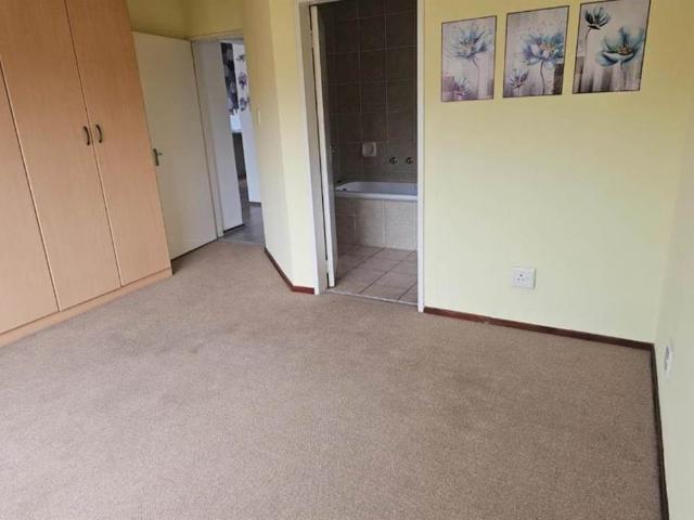 Apartment for sale in Vosloorus, Gauteng