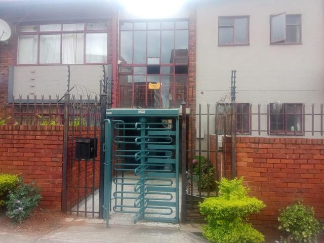 Apartment for sale in Waterkloof, Gauteng