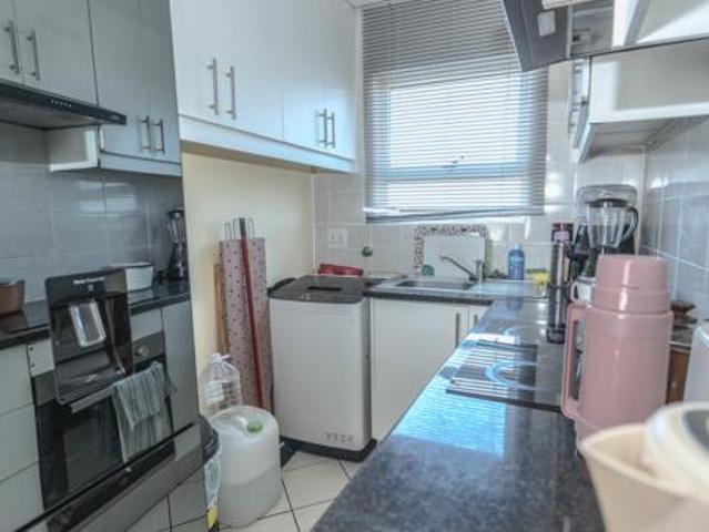 Apartment for sale in Cape Town, Western Cape