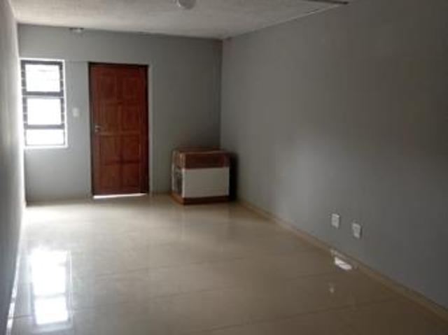 Apartment for rent in Seaview, Kwazulu-natal