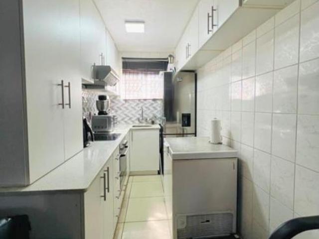 Apartment for sale in Seaview, Kwazulu-natal