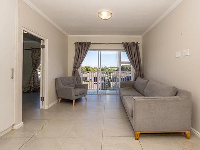 Apartment for sale in Cape Town, Western Cape