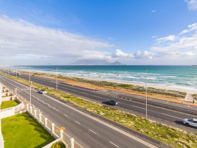 Apartment for rent in Table View, Western Cape