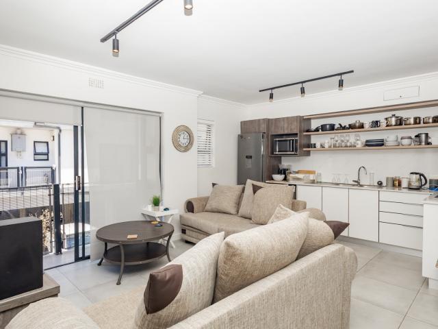 Apartment for rent in Table View, Western Cape