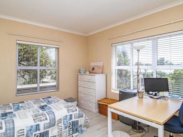 Apartment for sale in Cape Town, Western Cape