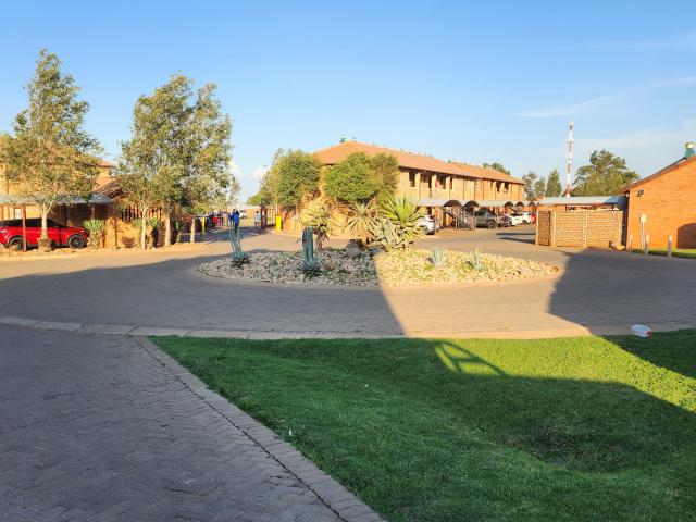 Apartment for sale in Akasia, Gauteng