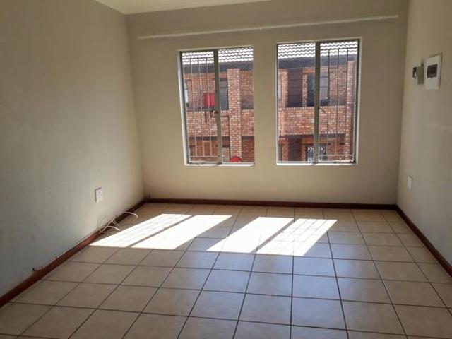 Apartment for rent in Waterkloof, Gauteng