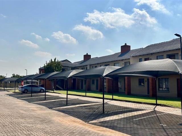 Apartment for sale in Waterkloof, Gauteng