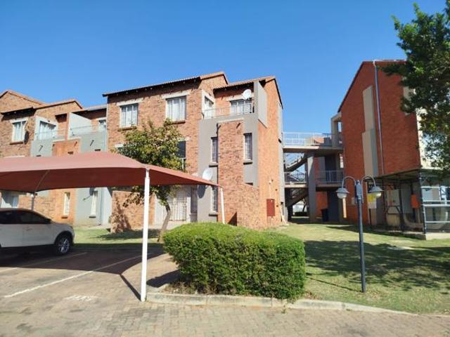 Apartment for rent in Waterkloof, Gauteng