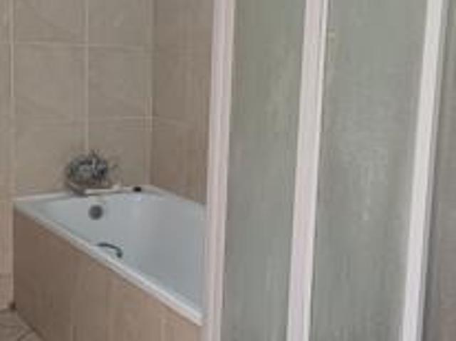 Apartment for rent in Waterkloof, Gauteng