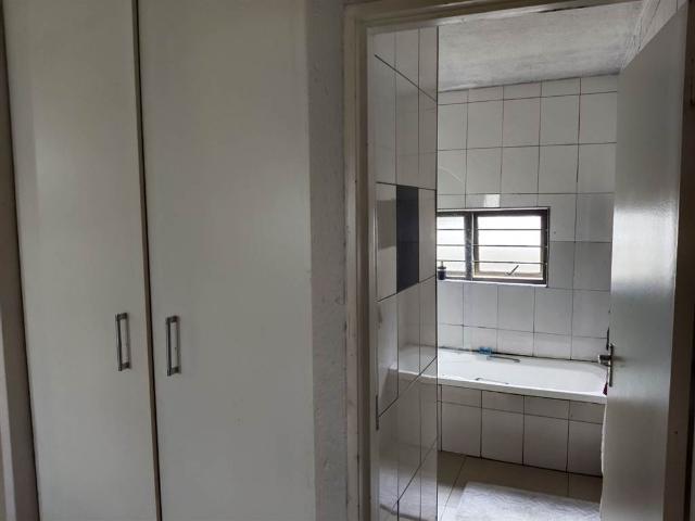 Apartment for sale in Seaview, Kwazulu-natal