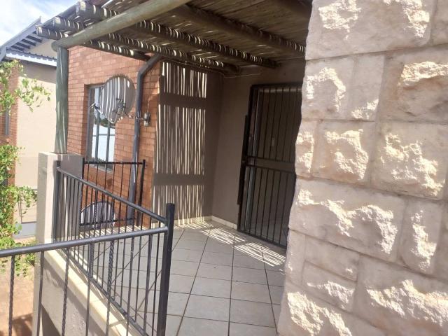 Apartment for sale in Akasia, Gauteng