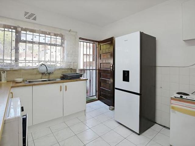 Apartment for sale in Cape Town, Western Cape