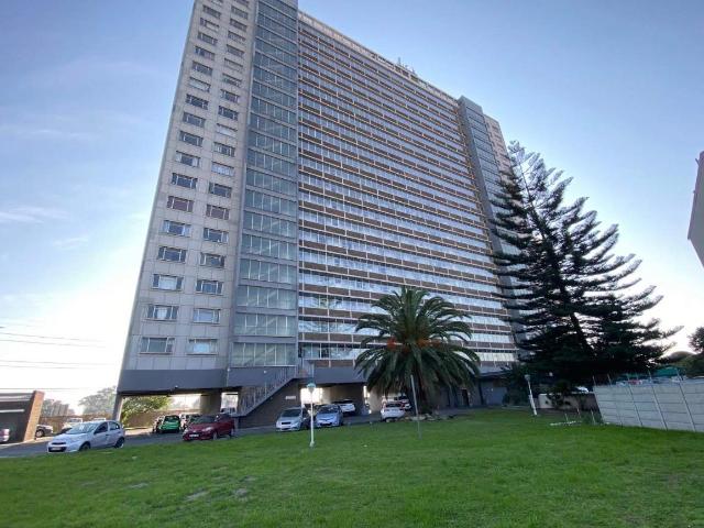 Apartment for sale in Goodwood, City of Cape Town