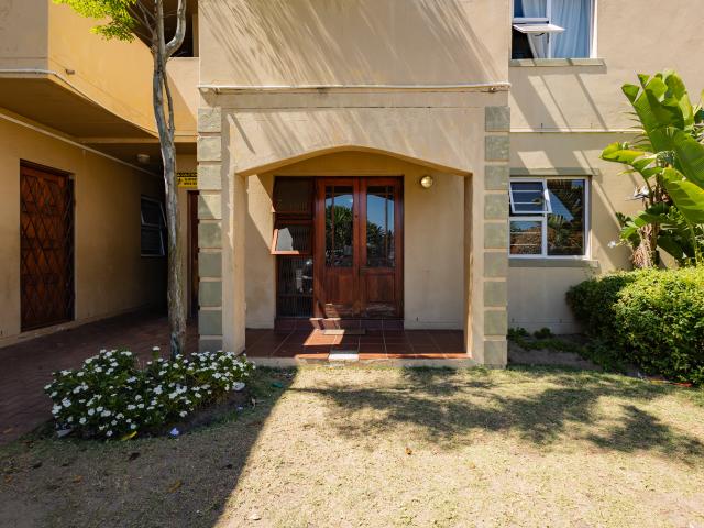 Apartment for sale in Goodwood, Western Cape