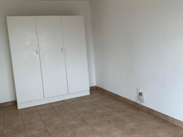 Apartment for rent in Seaview, Kwazulu-natal