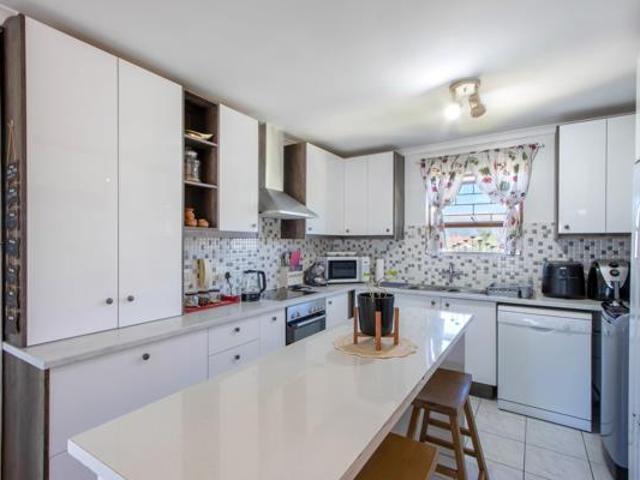 Apartment for sale in Cape Town, Western Cape