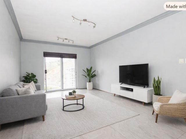 Apartment for sale in Waterfront, Cape Town