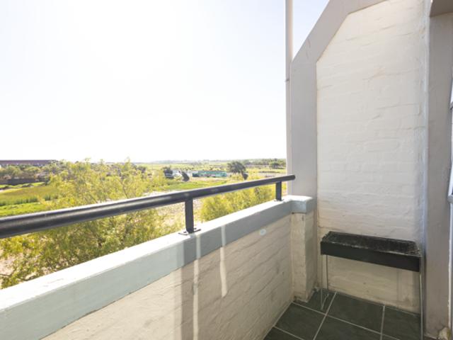 Apartment for sale in Cape Town, Western Cape