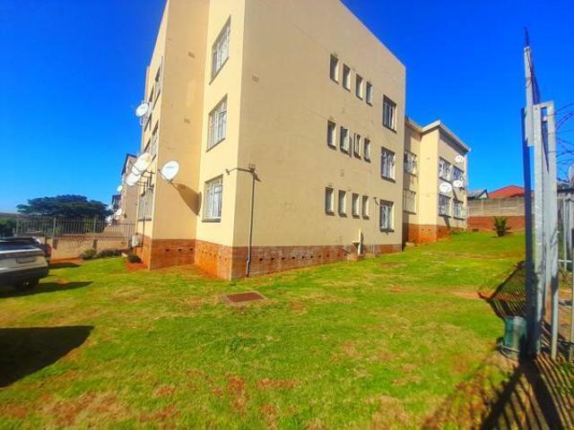 Apartment for rent in Seaview, Kwazulu-natal
