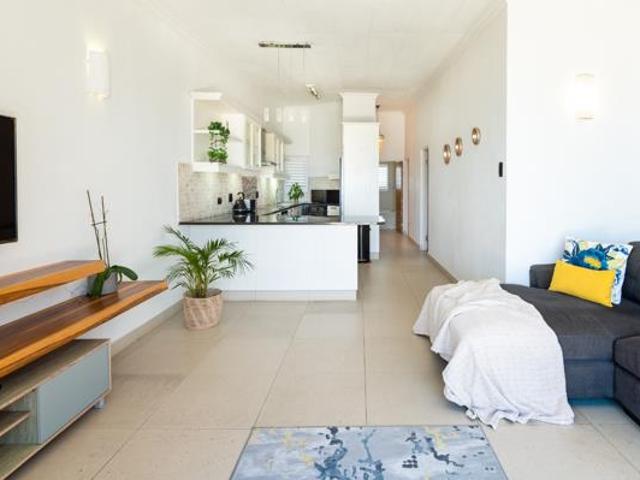 Apartment for sale in Umdloti, Kwazulu-natal