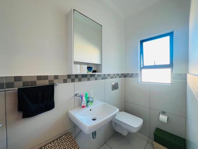 Apartment for rent in Seaview, Kwazulu-natal