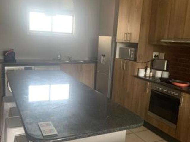 Apartment for rent in Seaview, Kwazulu-natal
