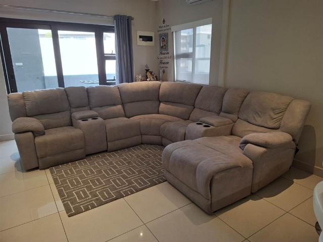 Apartment for sale in Seaview, Kwazulu-natal
