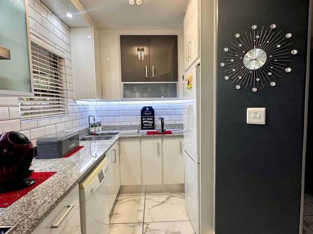 Apartment for sale in Seaview, Kwazulu-natal
