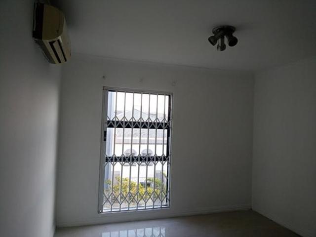 Apartment for rent in Seaview, Kwazulu-natal