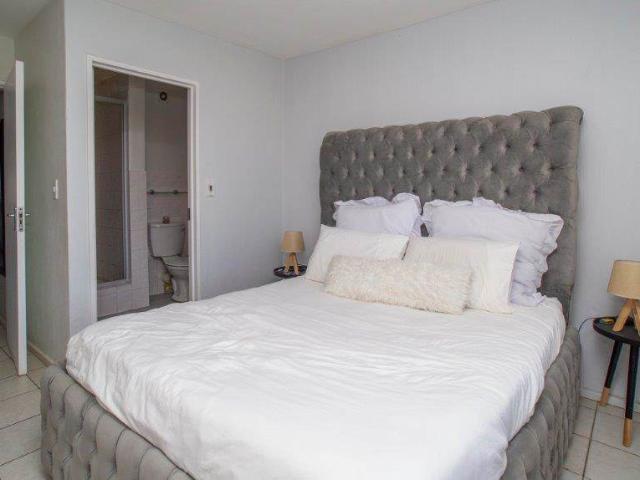 Apartment for sale in Seaview, Kwazulu-natal