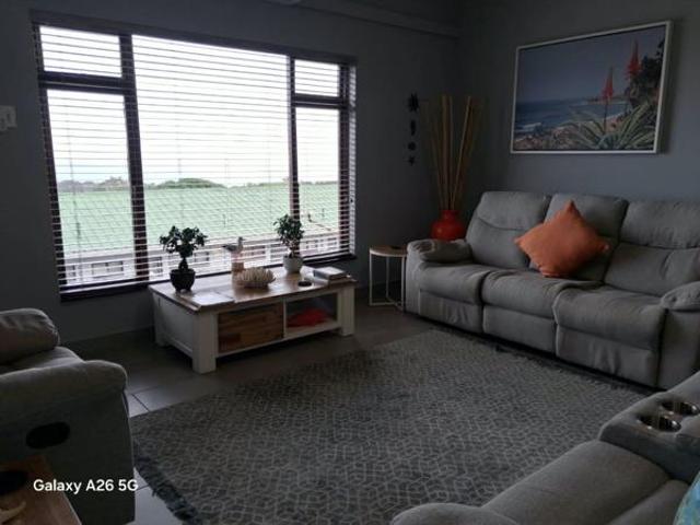 Apartment for sale in Port Shepstone, Hibiscus Coast Local Municipality