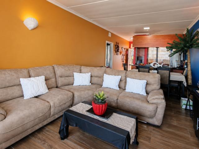 Apartment for sale in Ugu District Municipality, Kwazulu-natal
