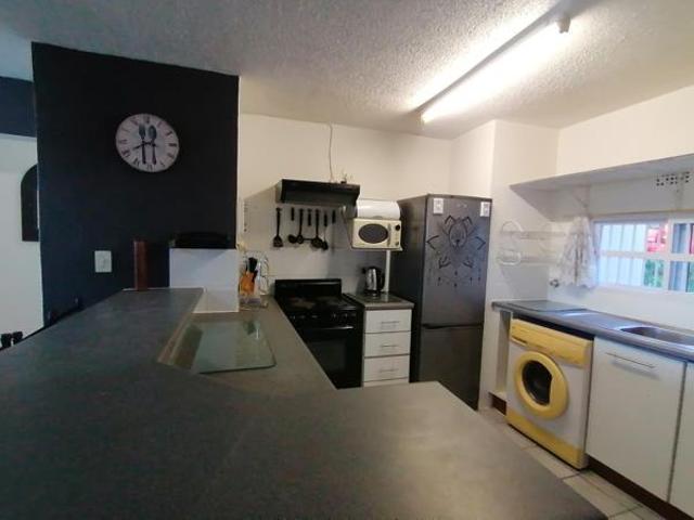 Apartment for sale in Margate, Hibiscus Coast Local Municipality