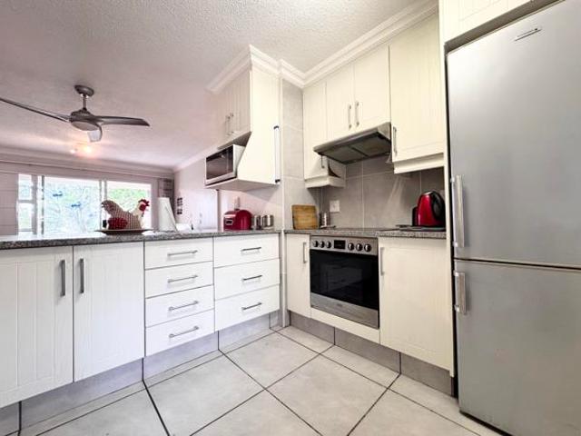 Apartment for sale in Margate, Hibiscus Coast Local Municipality
