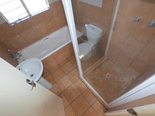 Apartment for sale in Oranjeville, Free State
