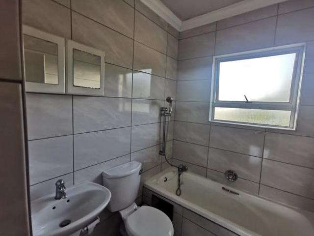 Apartment for sale in Oranjeville, Free State